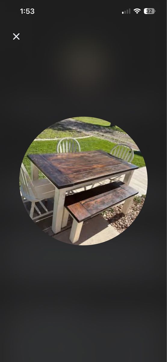 Kitchen table 