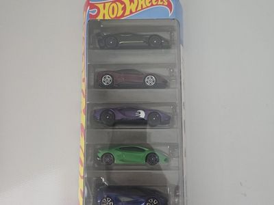 Hot Wheels HW Motor Show 5-Car Pack Die-Cast Vehicles New