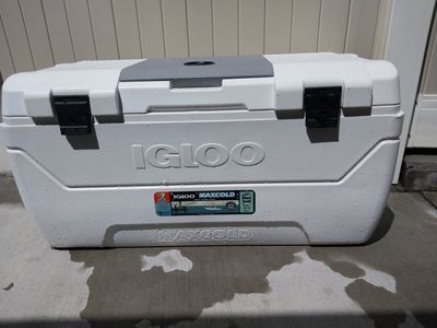 Igloo MaxCold 165 Quart Cooler - White, Large Capacity, with Fish Ruler