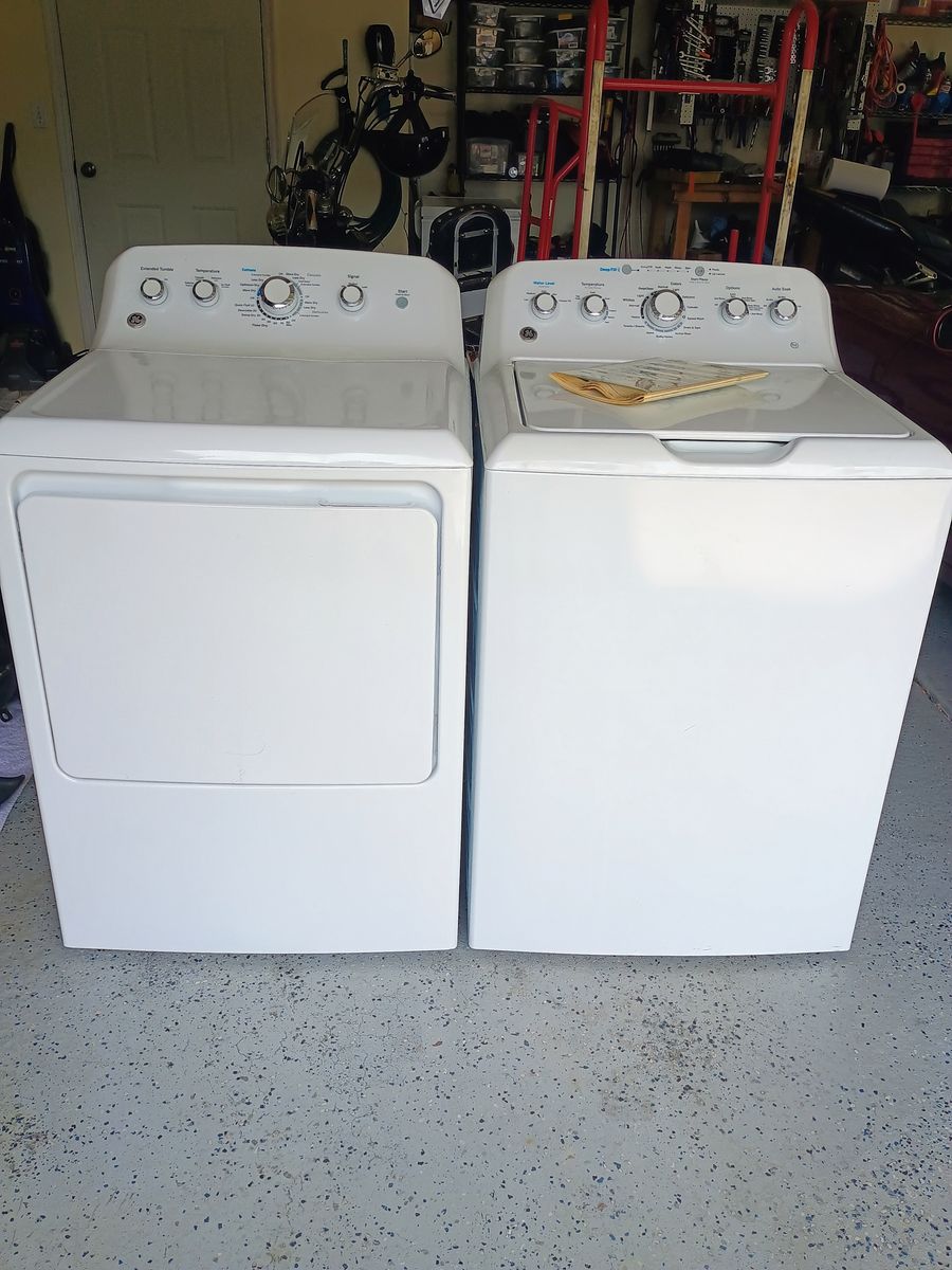 GE Washer and Dryer Set White Top Load