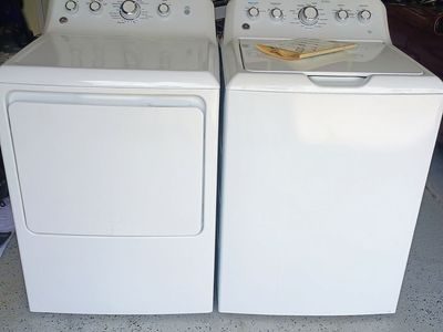 GE Washer and Dryer Set White Top Load