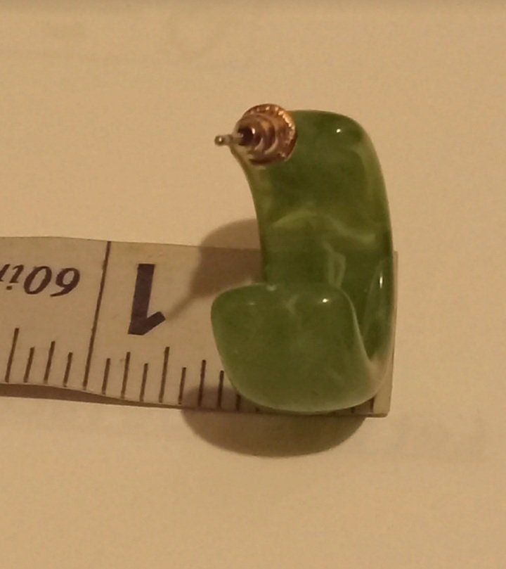 Main image 10
