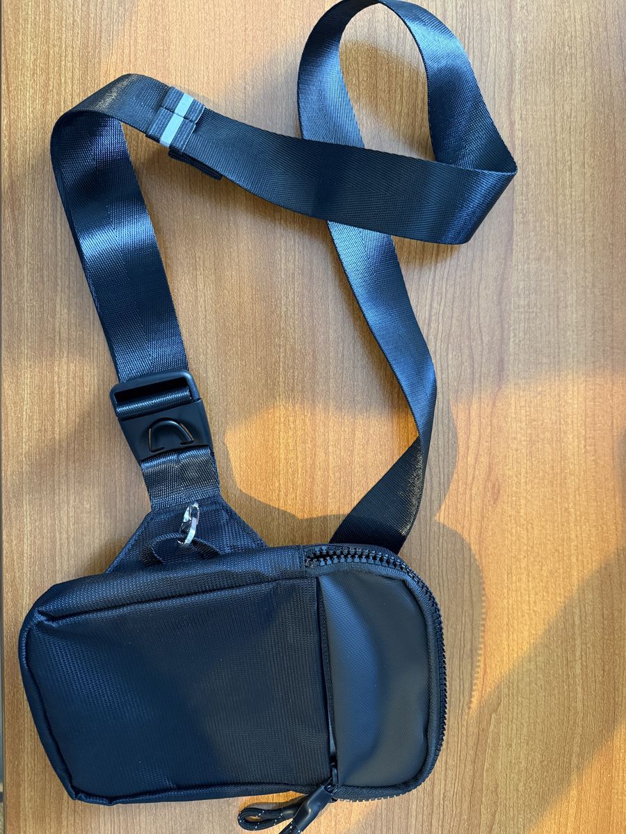 Global Concepts Sling Bag