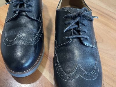 Johnston & Murphy Wingtip Oxford Dress Shoes, Boy's Black Size 6, Excellent Condition