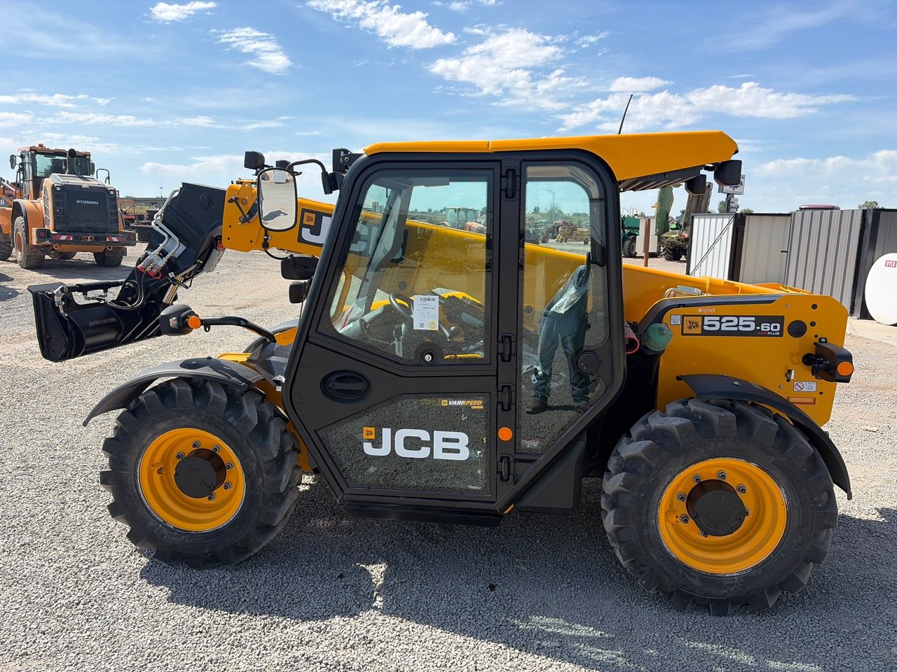 2025 JCB 525-60 AGRI