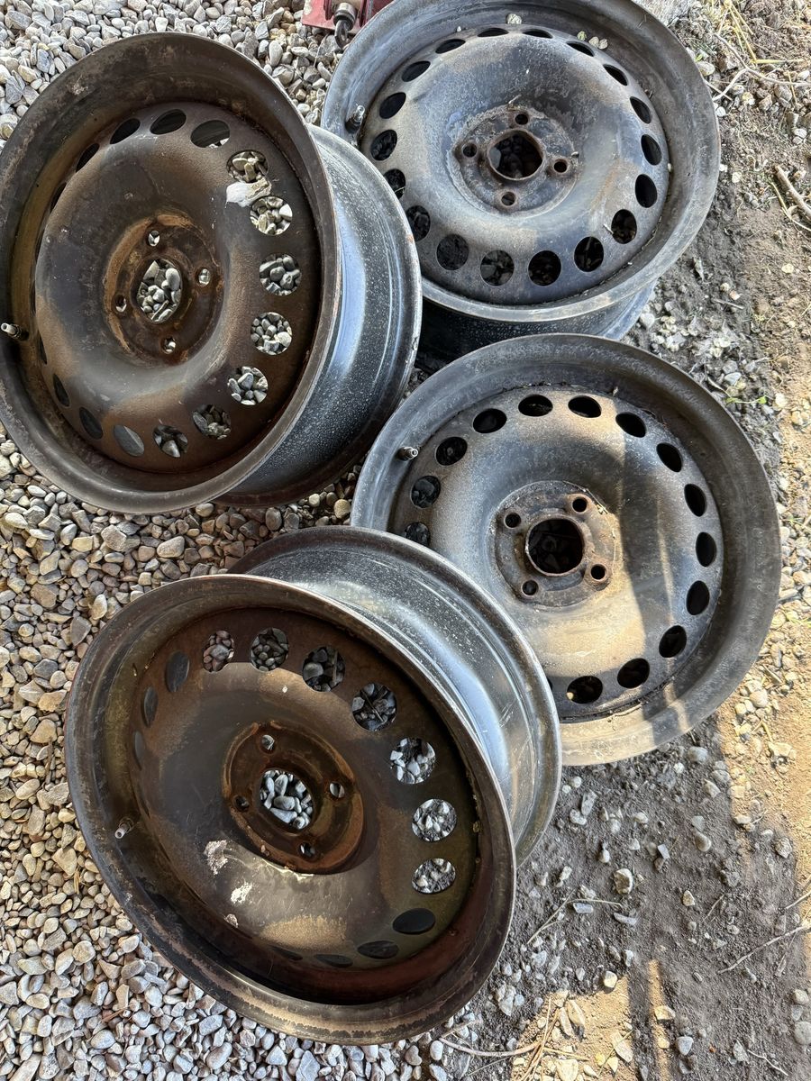 Set of 4 OEM GM 15" 4-Lug Steel Wheels Rims with TPMS Sensors (4x100)
