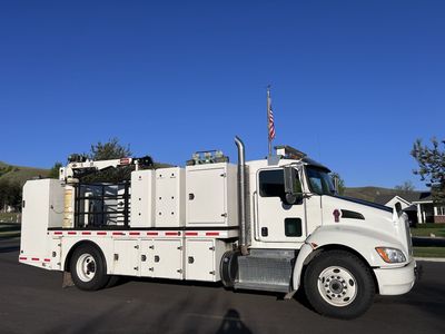 2016 Kenworth T370 Mechanics Lube and Crane Service Truck
