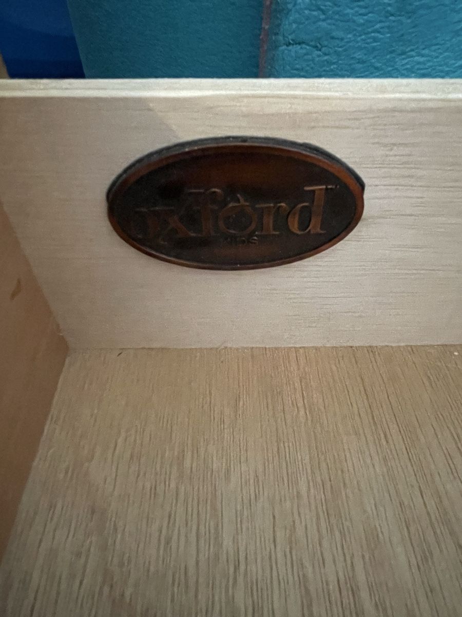 Main image 4