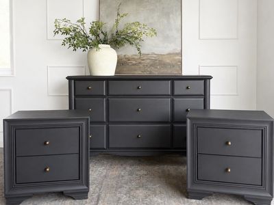 Dresser set