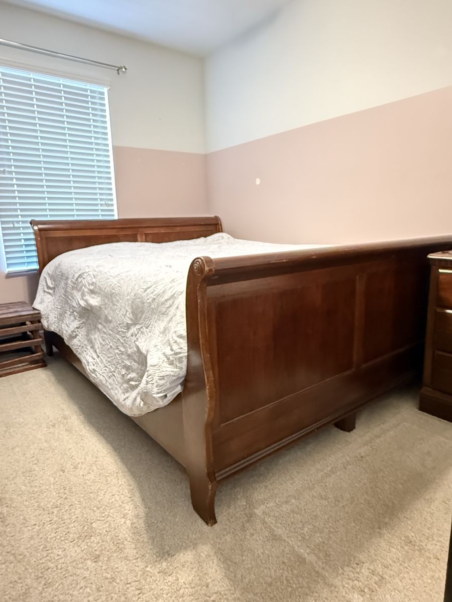 Dark Wood Queen Size Sleigh Bed Frame