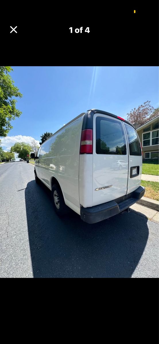 2011 Chevrolet Express 2500 