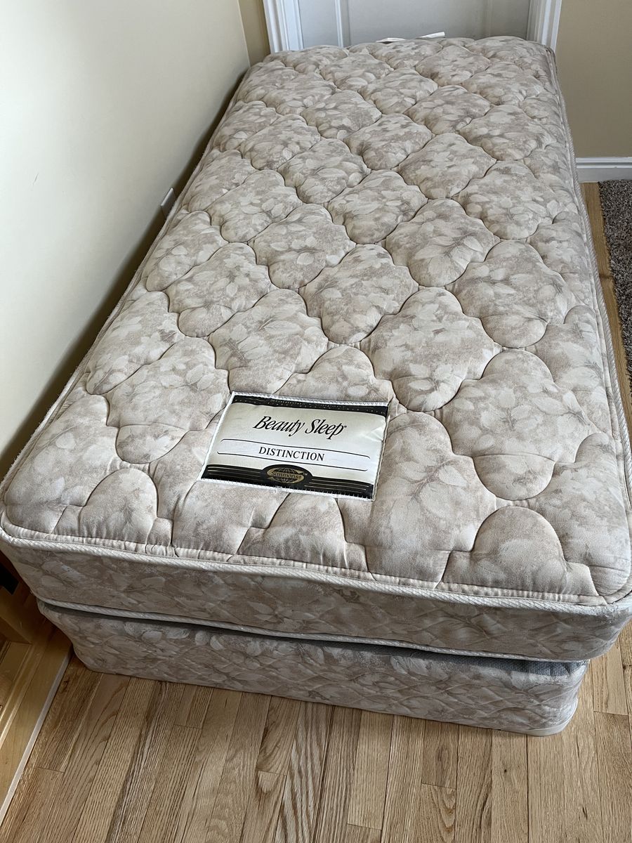 Simmons twin mattress and box