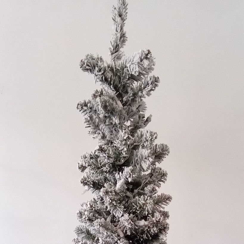 Prelit flocked tree