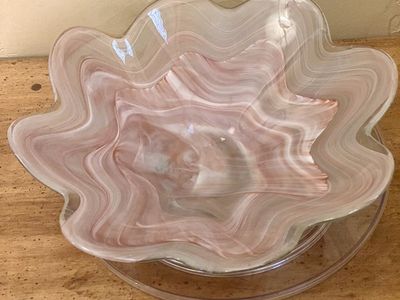 Vintage San Miquel Vidrios Unique Swirled Art Glass Fluted Bowl, Pink & White, Decorative Centerpiece Dish