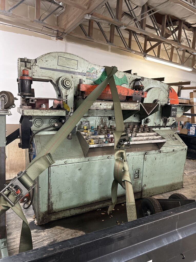 90 Ton Piranha Ironworker With Lots Of Punch Dies