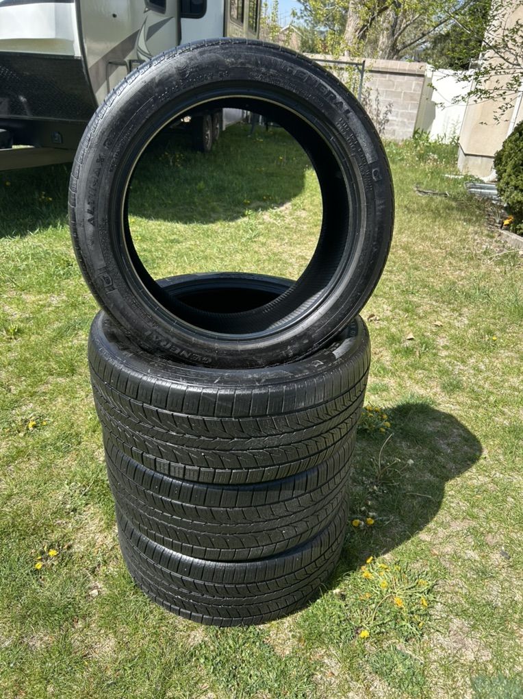 Set Of 4 19in Tires 255/45/19