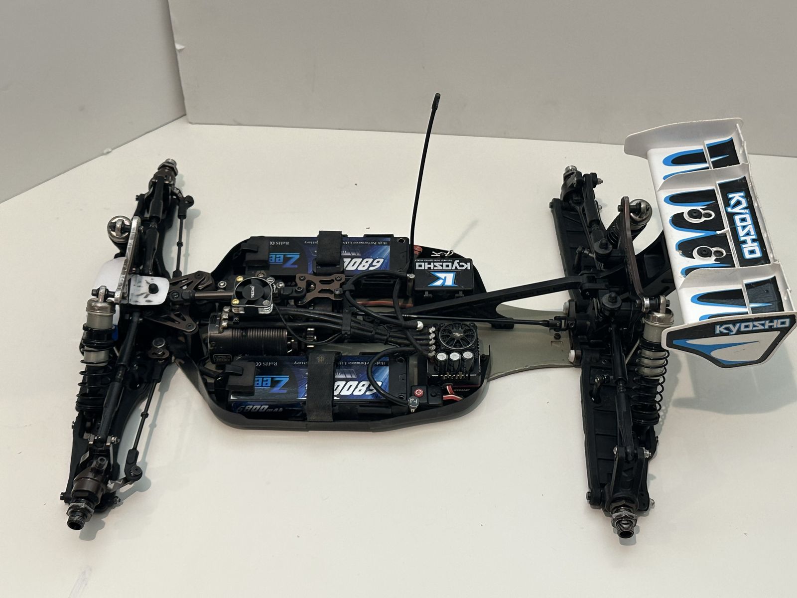 Main image 3