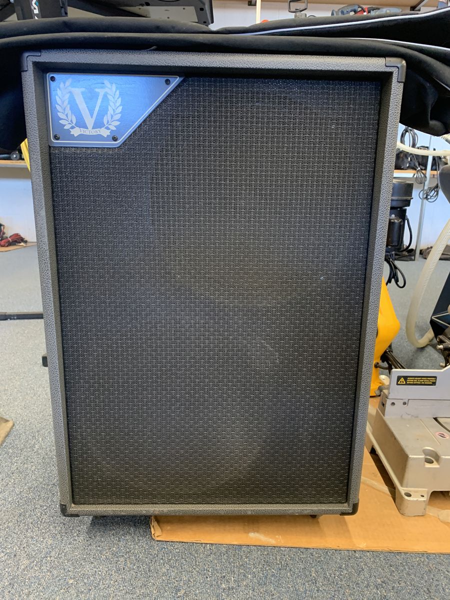 Victory Amplification V212-VG 120-watt 2 x 12-inch Compact Vertical Extension Speaker Cabinet