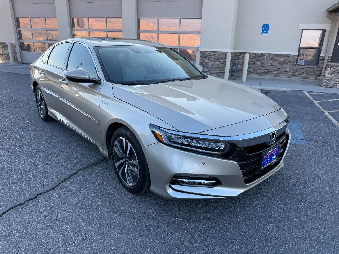 2020 Honda Accord Hybrid Touring