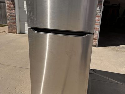 New Frigidaire fridge and freezer