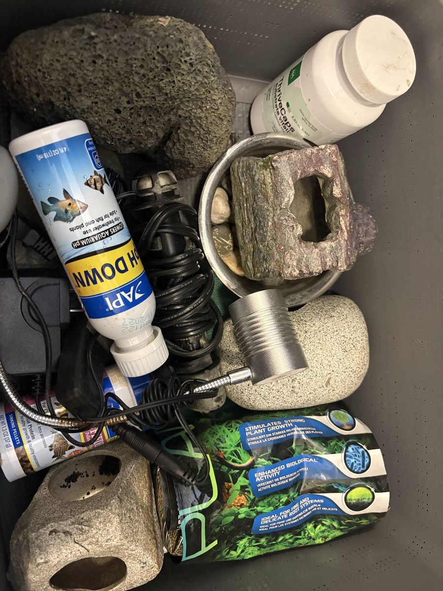 Aquarium supplies