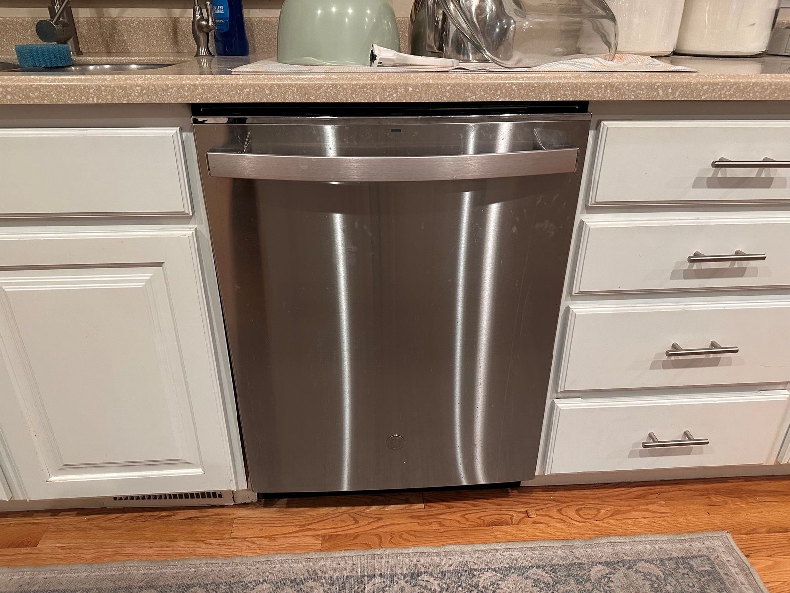 GE Dishwasher (Stainless Steel)