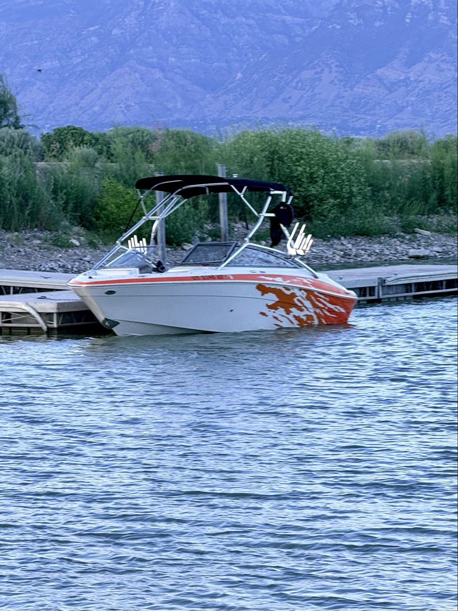 2008 FOUR WINNS H200