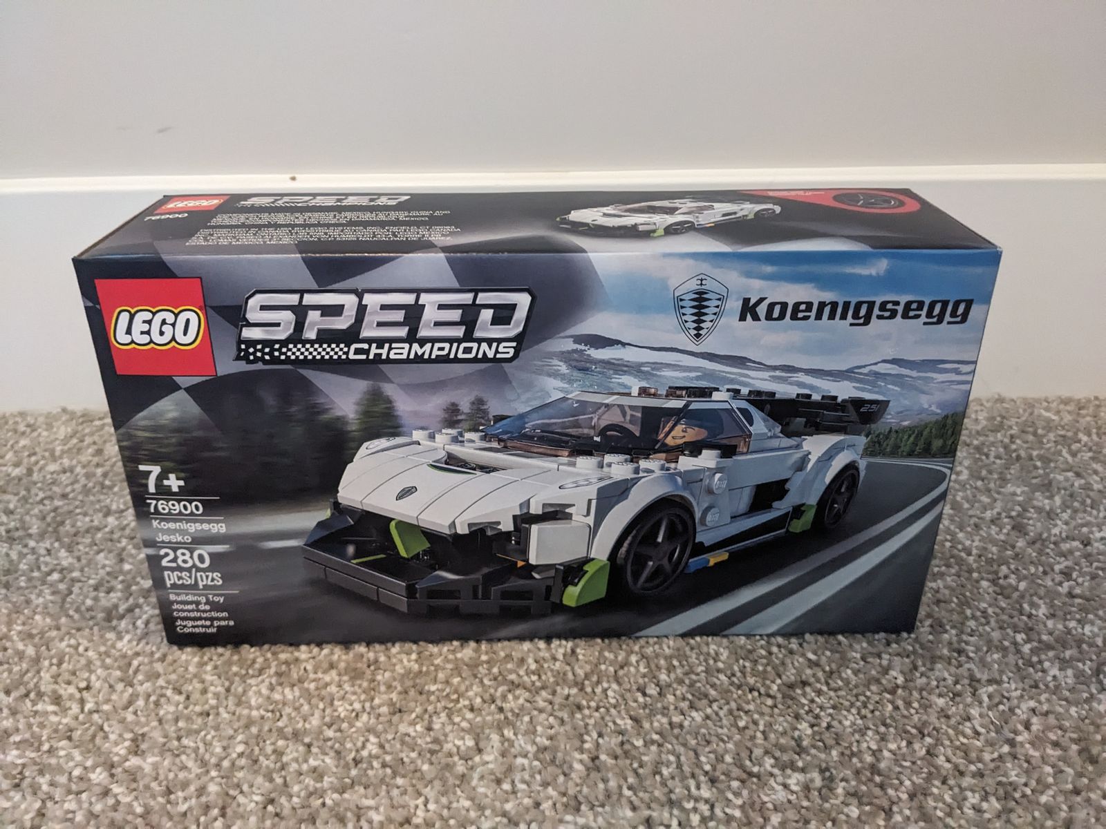 Sealed LEGO 76900 Koenigsegg Jesko