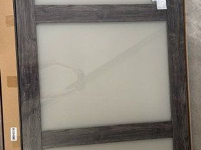 BARN DOOR