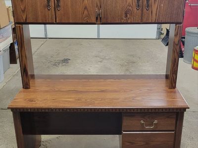 Vintage Oak Wood Desk with Hutch and Drawers - Classic Home Office Furniture
