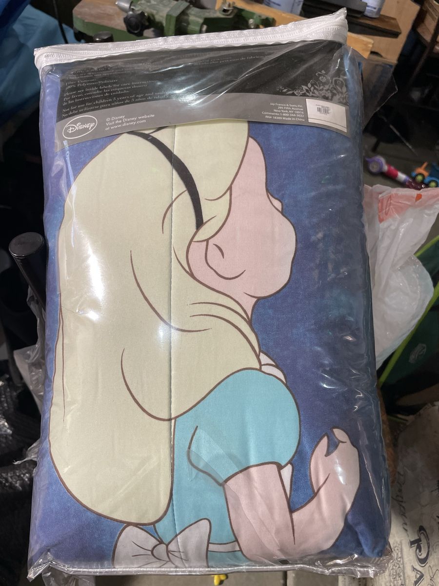Alice in wonderland full/queen comforter