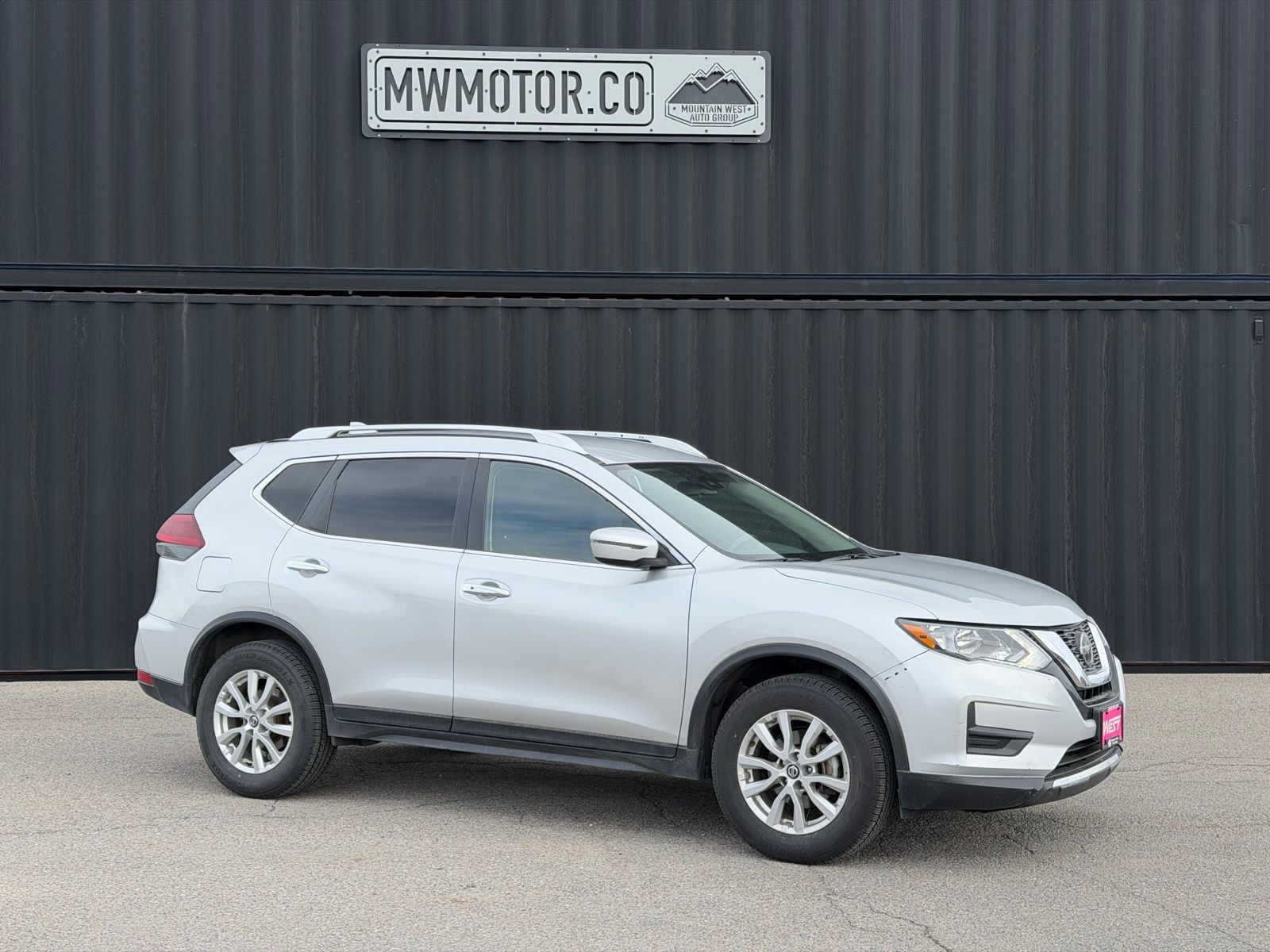 2020 Nissan Rogue SV