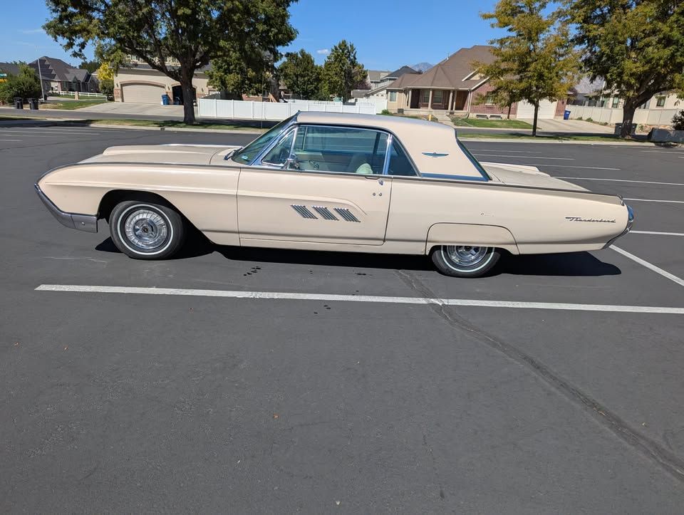 1963 Ford Thunderbird Base