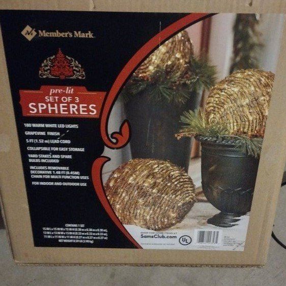 3 PRE-LIT CHRISTMAS SPHERES FOR SALE