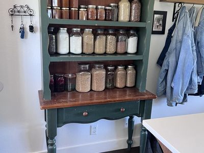 Kitchen hutch
