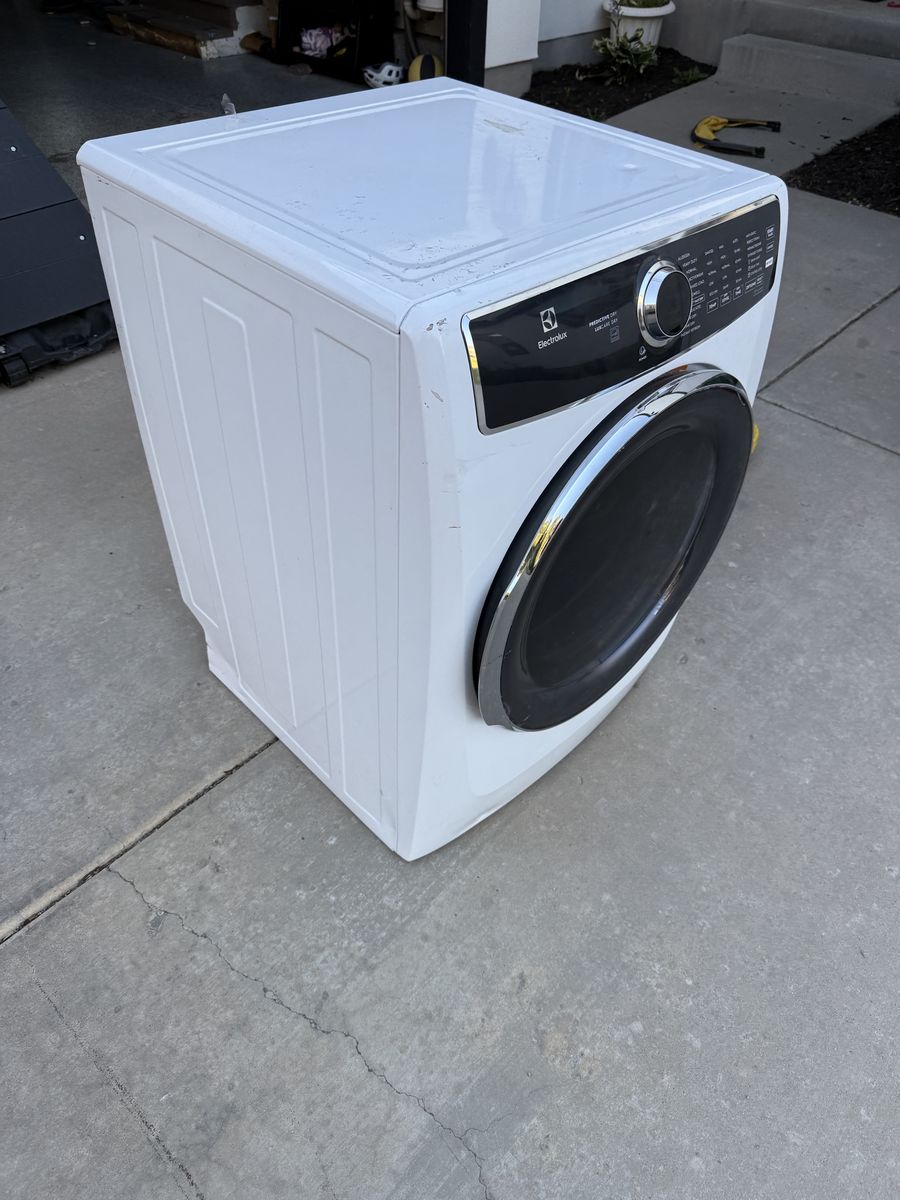 Electrolux Perfect Steam Gas Dryer - White, Front Load