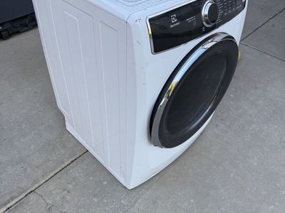 Electrolux Perfect Steam Gas Dryer - White, Front Load