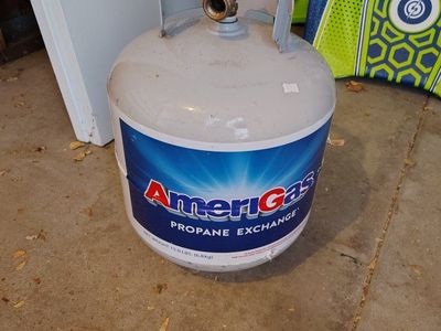 Full AmeriGas Propane Exchange Tank - 15 lb (6.8 kg) - Barely Used, Good Condition