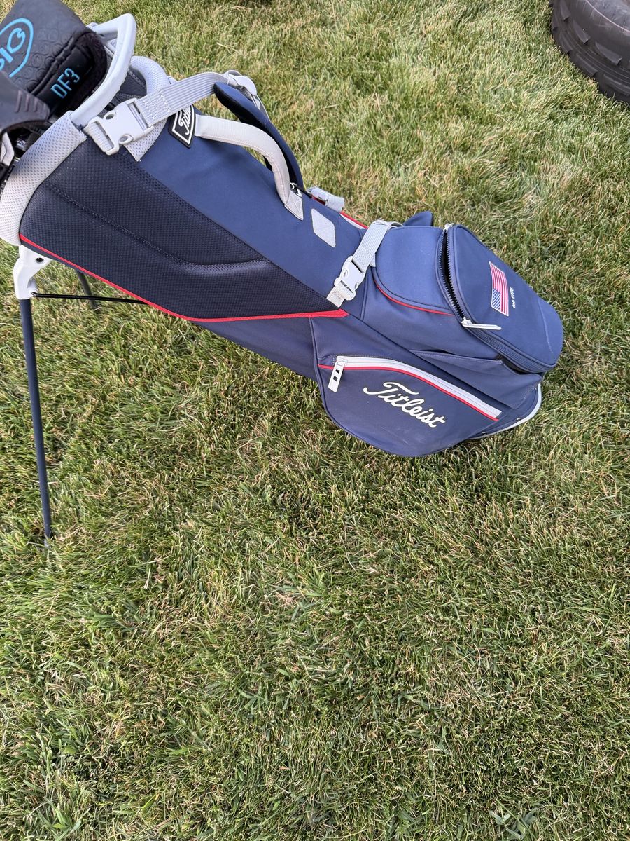 Titleist Players 4 Carbon Stand Bag - Limited Edition USA Stars & Stripes, Navy/Red/White