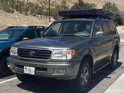 2000 Toyota Land Cruiser Base