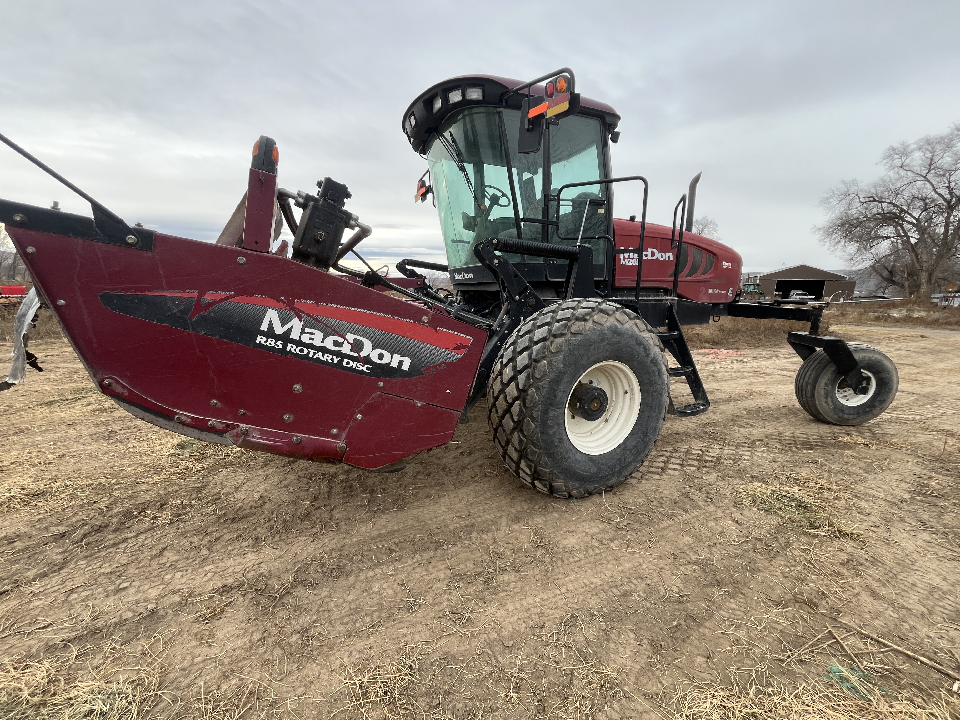 2013 MacDon M205