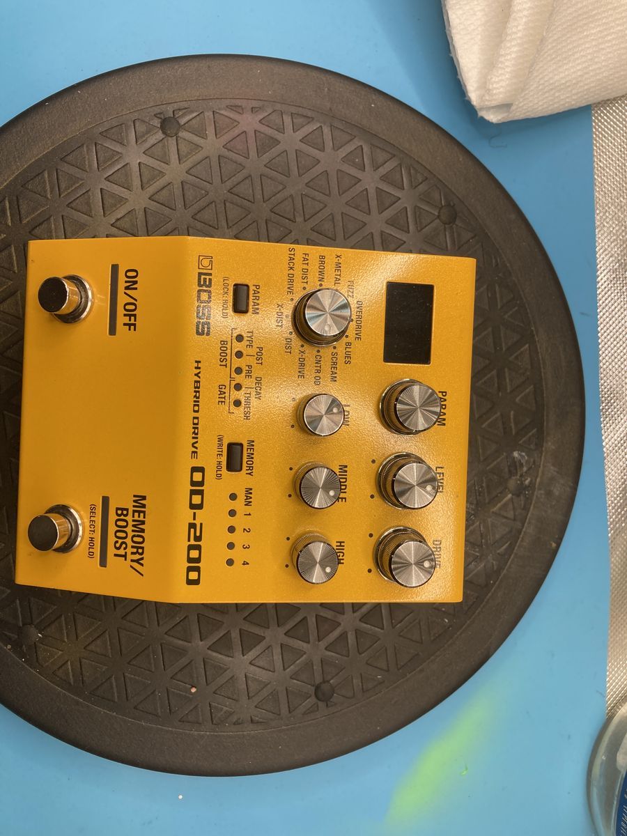 BOSS OD-200 Hybrid Drive – Pristine Condition