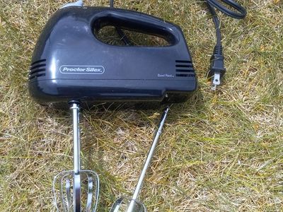 Proctor Silex Electric Hand Mixer