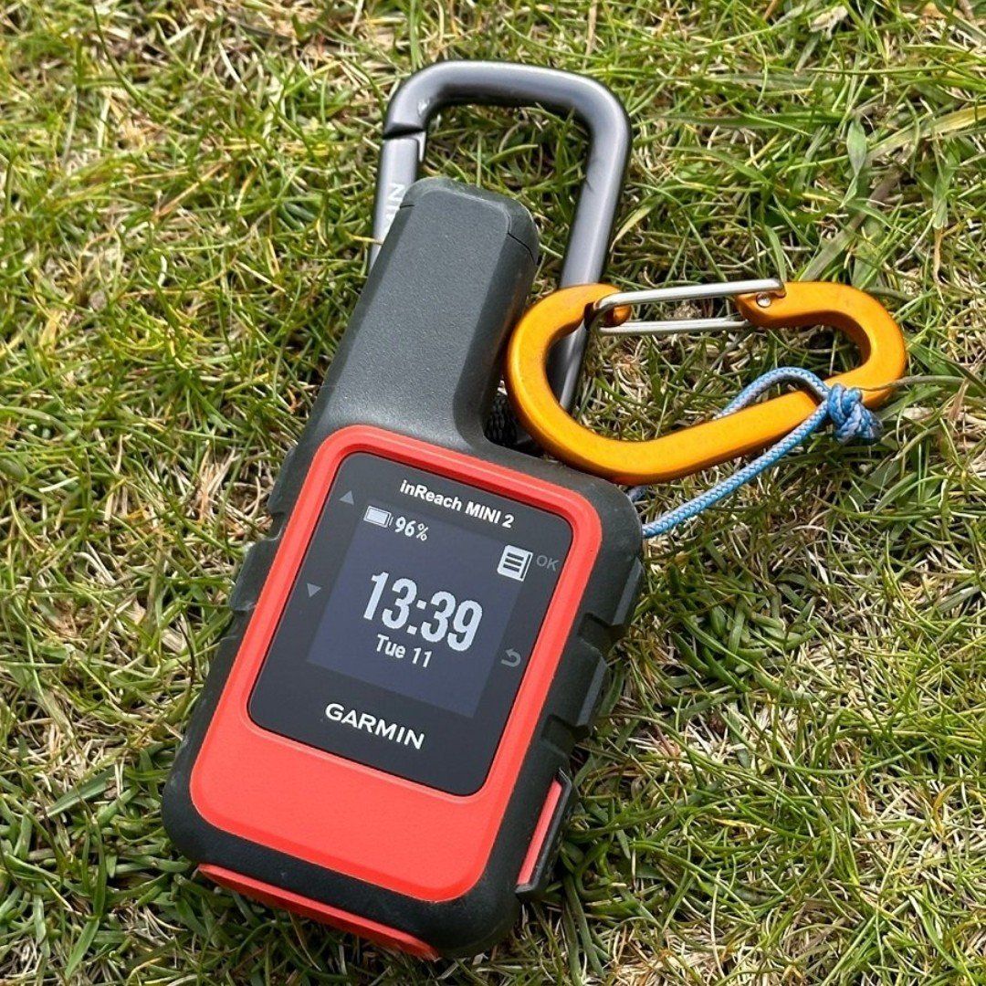 Garmin inReach Mini 2 Satellite Communicator - Compact GPS, 2-Way Messaging & SOS