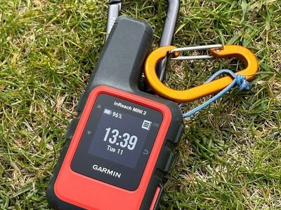 Garmin inReach Mini 2 Satellite Communicator - Compact GPS, 2-Way Messaging & SOS