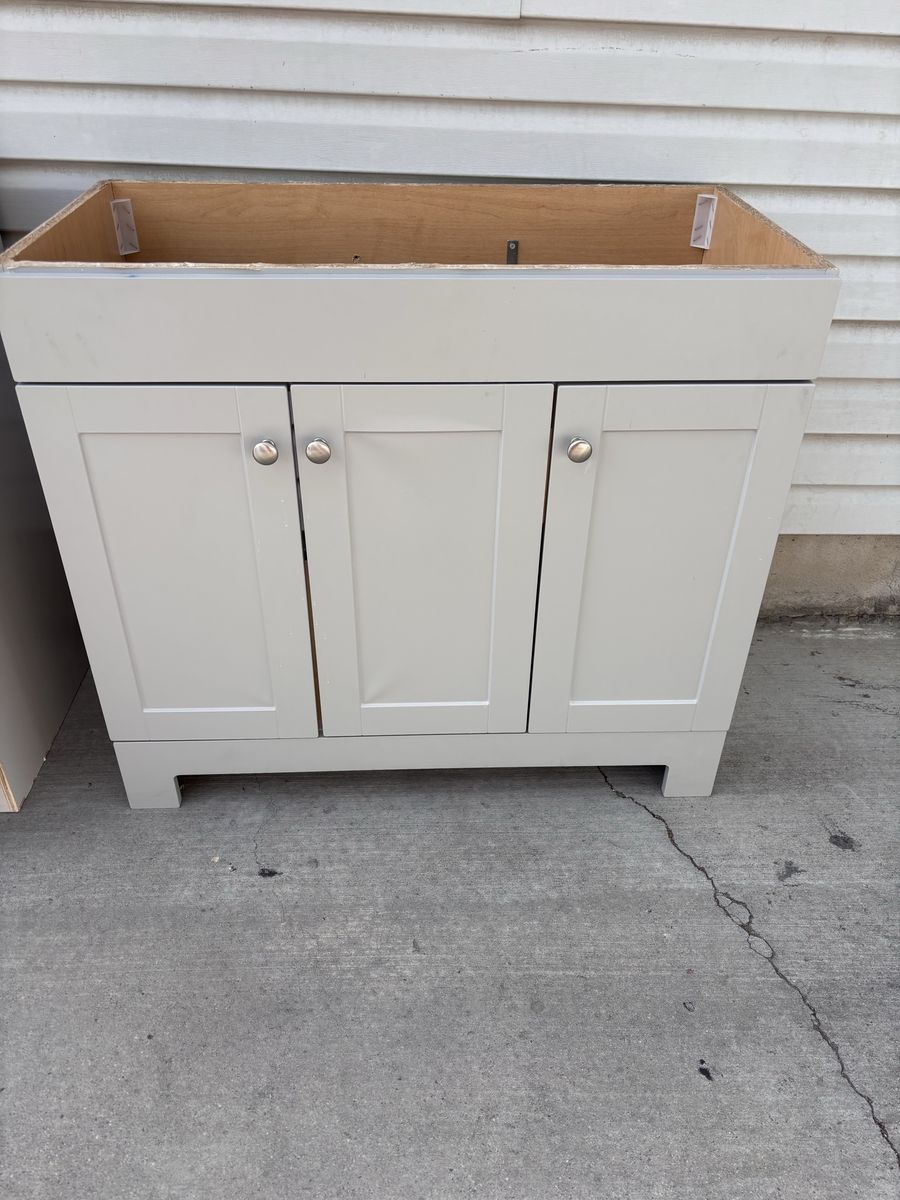 Sink Base Cabinet Use For Vanity/Laundry/Kitchenette