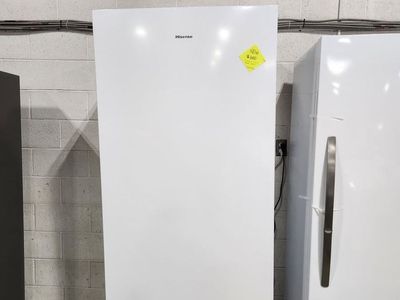 BRAND NEW! HISENSE 21 CF FROST FREE UPRIGHT FREEZER!