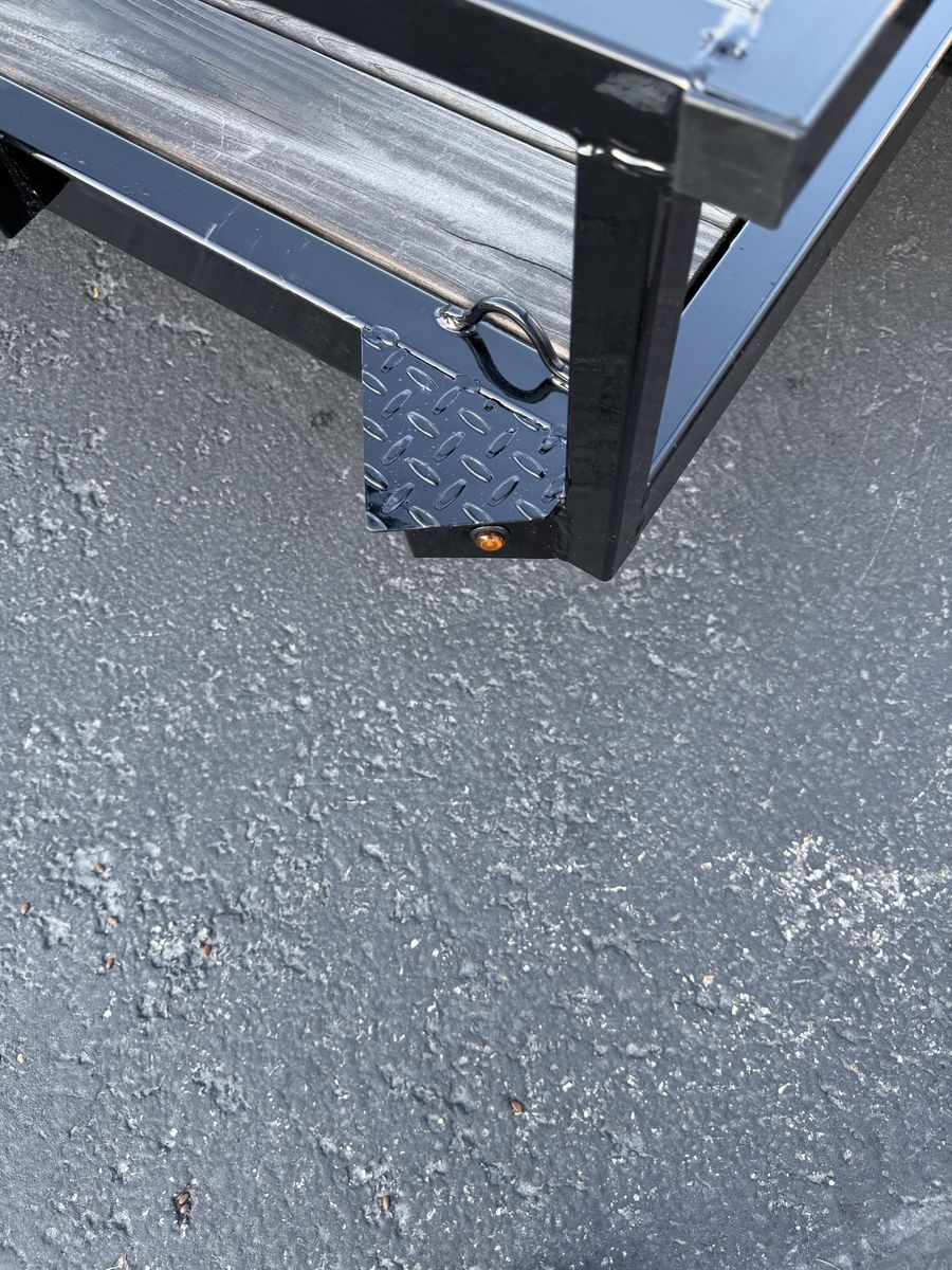 Main image 12