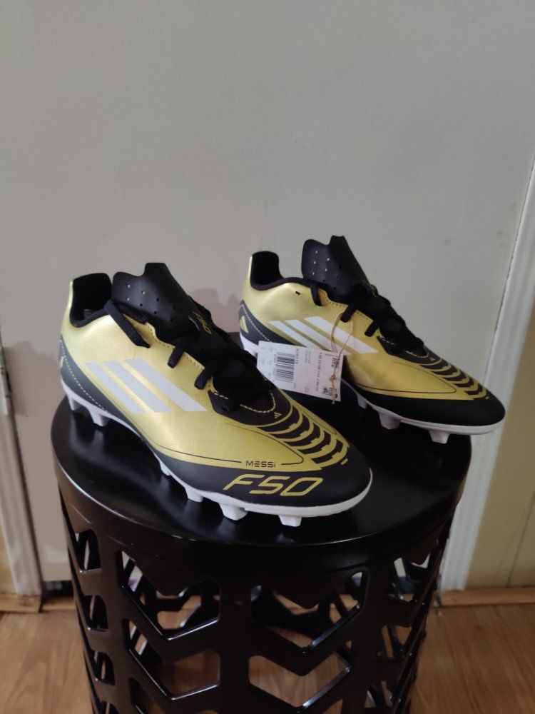 Messi soccer cleats