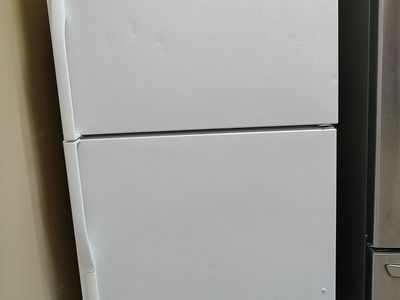 17 cf Refrigerator~Works Great~90 Day Guarantee